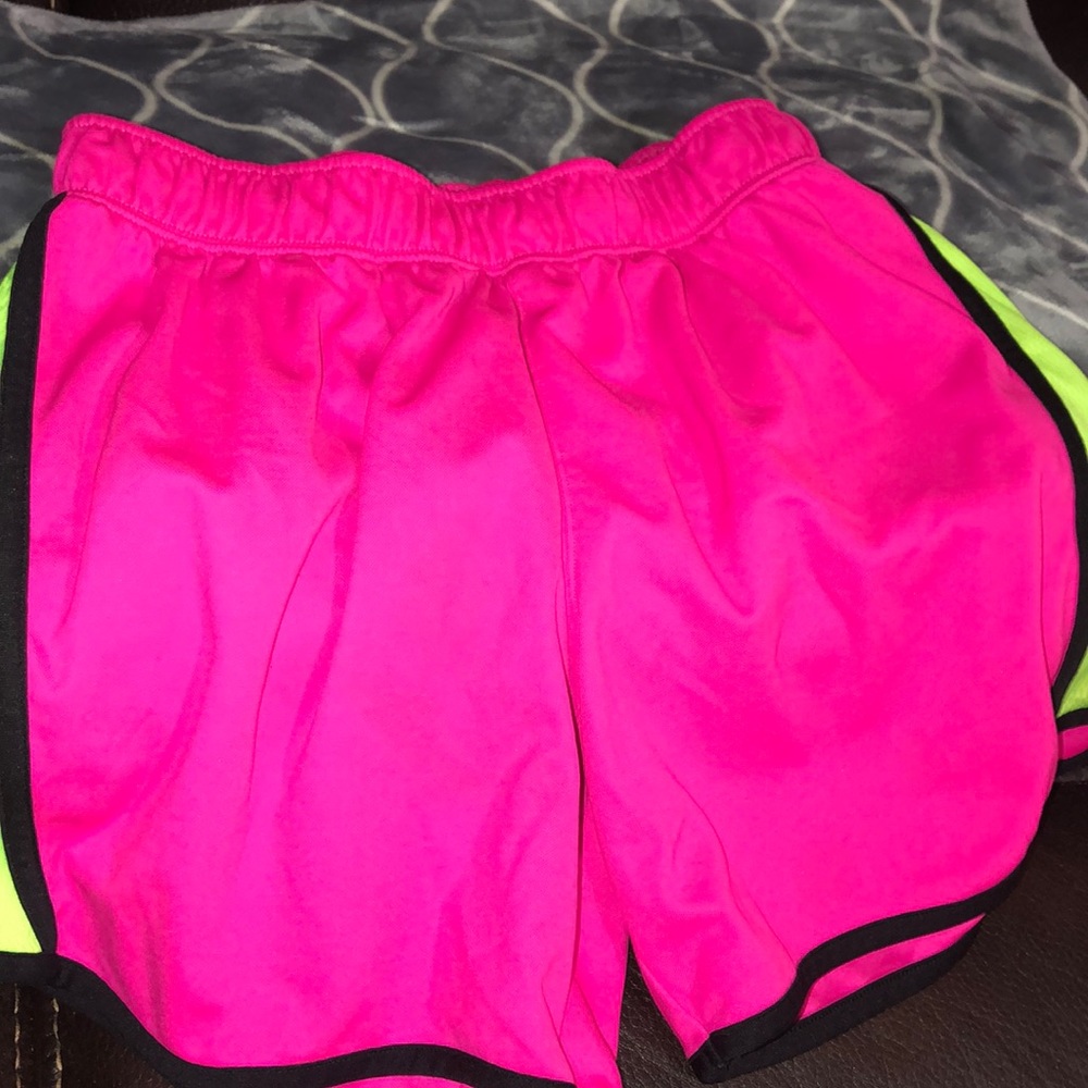 Women’s athletics shorts